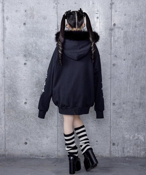 もぐ様❤️10点⭐️A426⭐️ JACOBS ♥ フードファー レイヤード風パーカー Amilige（アミリージュ）の「ファー付きAmiligeラインストーンZIP