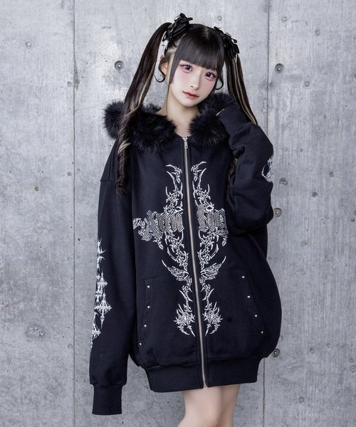 Amilige（アミリージュ）の「ファー付きAmiligeラインストーンZIP