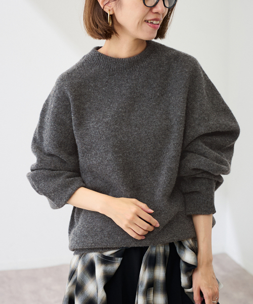 FRAMeWORK（フレームワーク）の「クルーネック ミドルゲージプルオーバー（ニット/セーター・レディース・サックスブルー/ベージュ/チャコールグレー・FREE）」の7枚目の写真