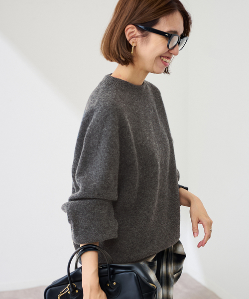 FRAMeWORK（フレームワーク）の「クルーネック ミドルゲージプルオーバー（ニット/セーター・レディース・サックスブルー/ベージュ/チャコールグレー・FREE）」の8枚目の写真