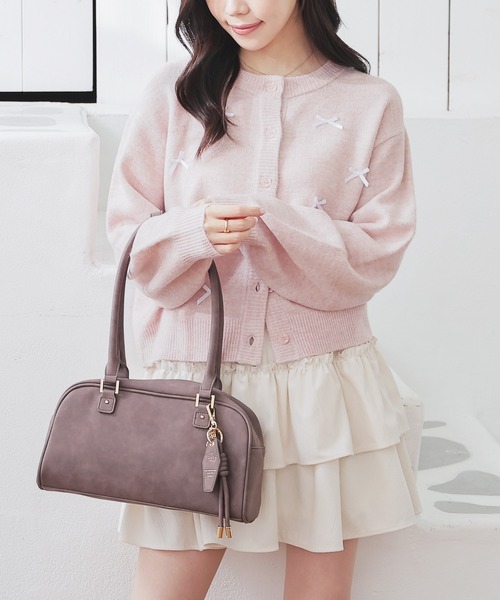 Honeys(ハニーズ)の「リボン付カーディガン(カーディガン/ボレロ・レディース・杢グレー/ブラック/アイボリー/ピンク系1・S/M/L)」の4枚目の写真