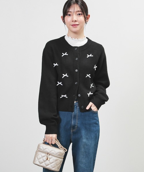 Honeys(ハニーズ)の「リボン付カーディガン(カーディガン/ボレロ・レディース・杢グレー/ブラック/アイボリー/ピンク系1・S/M/L)」の11枚目の写真