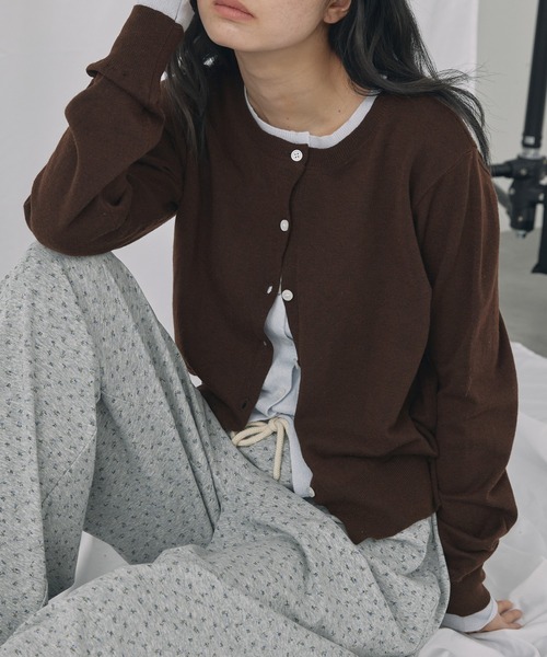 Unblend(アンブレンド)の「【Unblend】フェイクレイヤード配色 ニットカーディガン(カーディガン/ボレロ・レディース・ブラック系/チャコール/グレー系/ネイビー系/ブラウン系・FREE)」の14枚目の写真