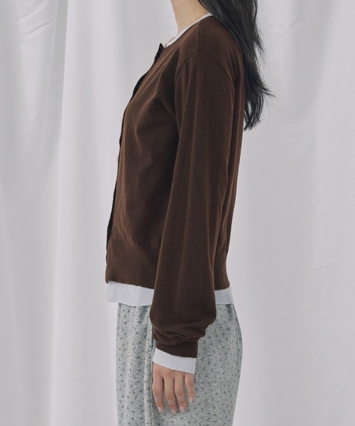 Unblend(アンブレンド)の「【Unblend】フェイクレイヤード配色 ニットカーディガン(カーディガン/ボレロ・レディース・ブラック系/チャコール/グレー系/ネイビー系/ブラウン系・FREE)」の10枚目の写真