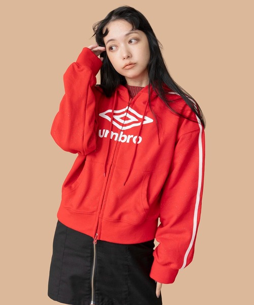 【UMBRO× Casselini】ロゴジップパーカー Casselini(キャセリーニ) 【UMBRO× Casselini】ロゴジップパーカー