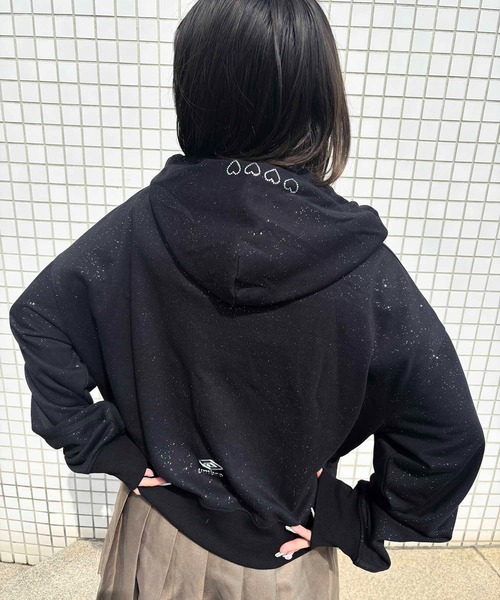 【UMBRO× Casselini】ロゴジップパーカー CASSELINI｜Casselini(キャセリーニ) 【UMBRO* Casselini】ロゴジップ