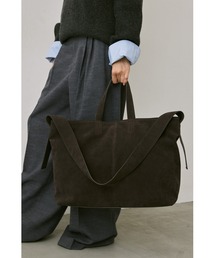 un/neu（アンノイ）の「フェイクスエード2WAYビッグトート / ショルダーバッグ / A4サイズ、PC（15inch）収納可能 / 大容量バッグ（トートバッグ）」