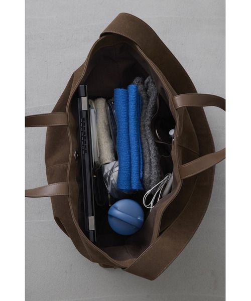 un/neu（アンノイ）の「フェイクスエード2WAYビッグトート / ショルダーバッグ / A4サイズ、PC（15inch）収納可能 / 大容量バッグ（トートバッグ・レディース・チャコールグレー/ブルー/ブラウン・FREE）」の10枚目の写真