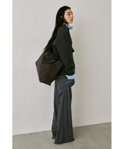 un/neu（アンノイ）の「フェイクスエード2WAYビッグトート / ショルダーバッグ / A4サイズ、PC（15inch）収納可能 / 大容量バッグ（トートバッグ・レディース・チャコールグレー/ブルー/ブラウン・FREE）」の19枚目の写真