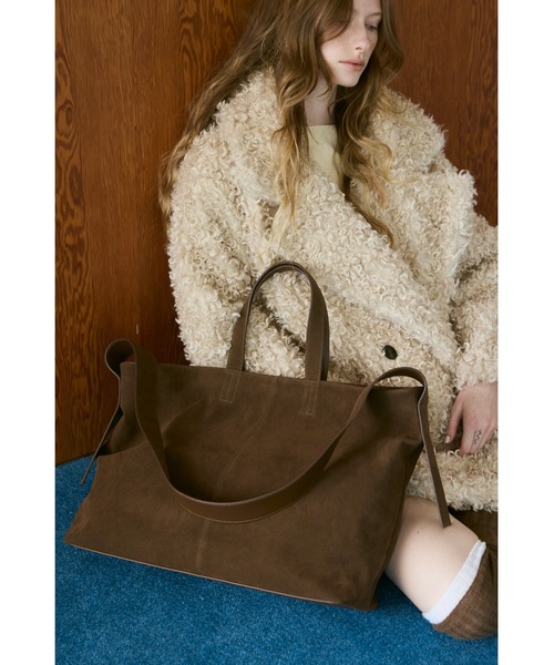 un/neu（アンノイ）の「フェイクスエード2WAYビッグトート / ショルダーバッグ / A4サイズ、PC（15inch）収納可能 / 大容量バッグ（トートバッグ・レディース・チャコールグレー/ブルー/ブラウン・FREE）」の8枚目の写真