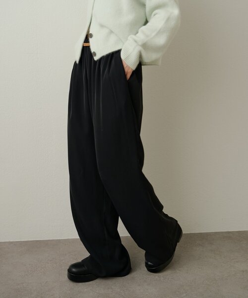 Omekashi（オメカシ）の「トロミイージーパンツ（その他パンツ・レディース・チャコールグレー/ブラック/キャメル/ネイビー/ブルー/ベージュ・38/36/PS）」の8枚目の写真