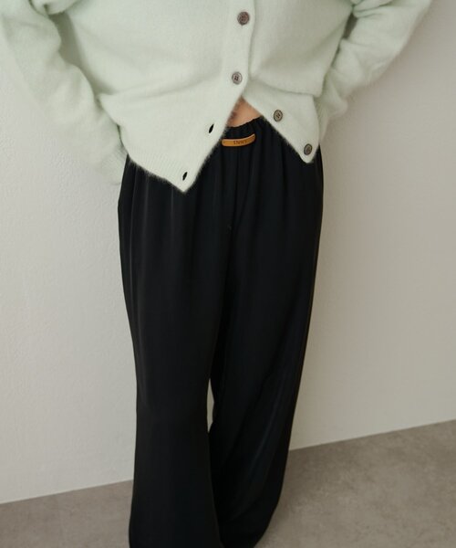 Omekashi（オメカシ）の「トロミイージーパンツ（その他パンツ・レディース・チャコールグレー/ブラック/キャメル/ネイビー/ブルー/ベージュ・38/36/PS）」の14枚目の写真