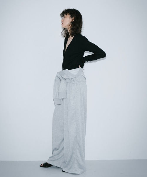 HANNE（アン）の「フロントボタンVネックリブニット（カーディガン/ボレロ・レディース・ブラック/グレー・FREE）」の16枚目の写真