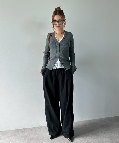 HANNE（アン）の「フロントボタンVネックリブニット（カーディガン/ボレロ・レディース・ブラック/グレー・FREE）」の21枚目の写真