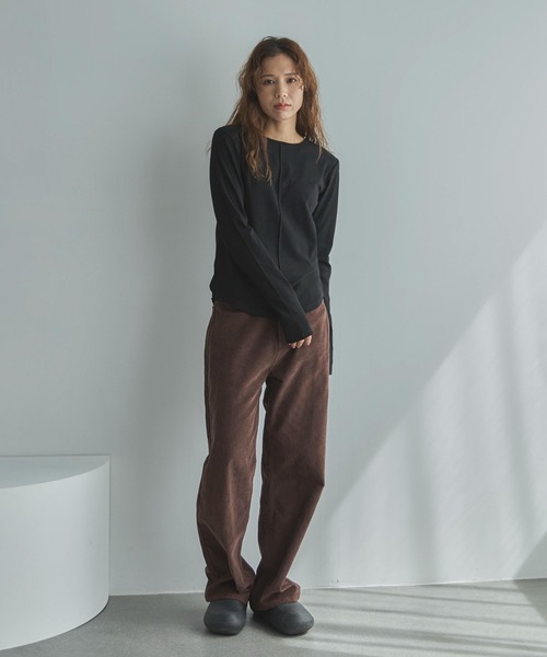 feepur（フェピュール）の「バックツイストホールロンTee（Tシャツ/カットソー・レディース・オフホワイト/ブラック・MEDIUM）」の16枚目の写真