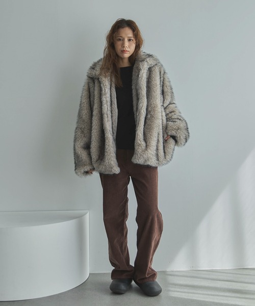 feepur（フェピュール）の「バックツイストホールロンTee（Tシャツ/カットソー・レディース・オフホワイト/ブラック・MEDIUM）」の19枚目の写真