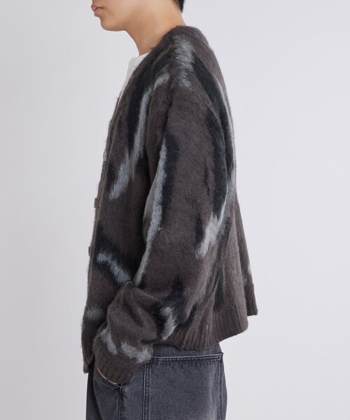 WHO'S WHO gallery(フーズフーギャラリー)の「【KOOKY’N】モヘアライクカーディガン(無地/カモ柄)(カーディガン/ボレロ・メンズ・ブラック系その他/グレー系その他/レッド/ブラウン/ライトグレー/ネイビー/ブラック・SMALL/MEDIUM)」の12枚目の写真