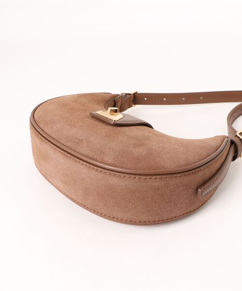 CHARLES & KEITH（チャールズ & キース）の「Trice トライス スエード