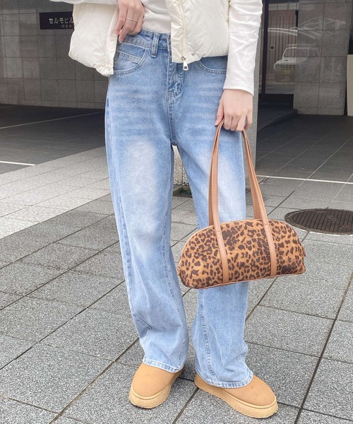 frunco(フランコ)の「バッグラインストーンデニムパンツ(その他パンツ・レディース・ブルー・MEDIUM)」の10枚目の写真