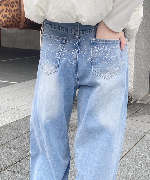 frunco(フランコ)の「バッグラインストーンデニムパンツ(その他パンツ・レディース・ブルー・MEDIUM)」の2枚目の写真