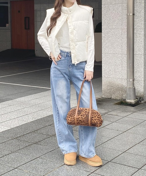 frunco(フランコ)の「バッグラインストーンデニムパンツ(その他パンツ・レディース・ブルー・MEDIUM)」の17枚目の写真