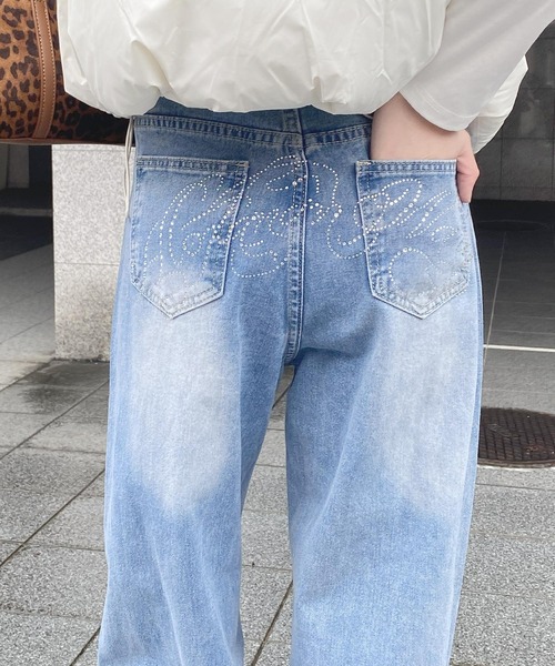 frunco(フランコ)の「バッグラインストーンデニムパンツ(その他パンツ・レディース・ブルー・MEDIUM)」の4枚目の写真