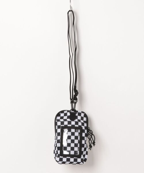 VANS（バンズ）の「チェッカーボード スマートフォンケース / CHECKER PHONE CASE 12.5MM BLK VN000NNUDWW1（ショルダーバッグ・メンズ・ブラック×ホワイト・ONE SIZE）」の4枚目の写真