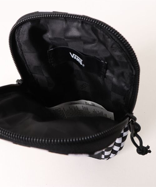 VANS（バンズ）の「チェッカーボード スマートフォンケース / CHECKER PHONE CASE 12.5MM BLK VN000NNUDWW1（ショルダーバッグ・メンズ・ブラック×ホワイト・ONE SIZE）」の6枚目の写真