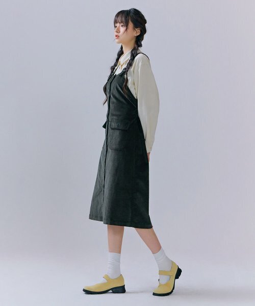 CHASECULT(チェイスカルト)の「女性コーデュロイビスチェワンピース-CFRG6171C09(ワンピース・レディース・チャコールグレー・90/85)」の2枚目の写真