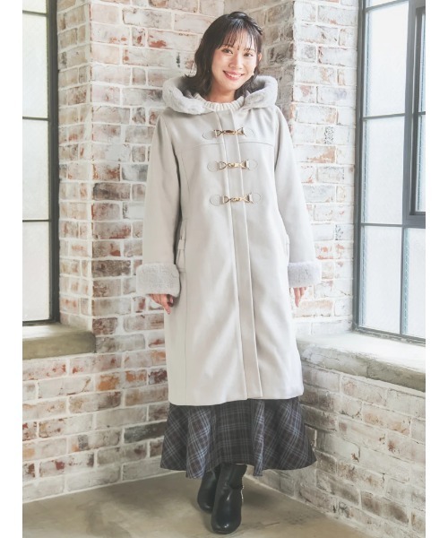 Re-J&SUPURE(リジェイアンドスプル)の「【大きいサイズ】ビット付きフェイクファーロングコート(ダッフルコート・レディース・ブラック/ベージュ/グレー・XX-LARGE/XXX-LARGE/XXXX-LARGE)」の13枚目の写真