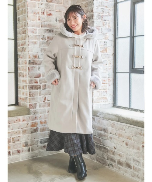 大きいサイズ】ビット付きフェイクファーロングコート（ダッフルコート