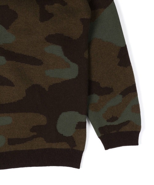 セール】DOUBLE JACQUARD WOODLAND CAMO KNIT CARDIGAN：迷彩柄