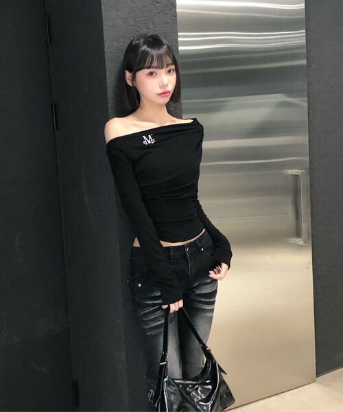 MUCENT（ムセント）の「バブメタルロゴ2ウェイアイレットクロスバッグ 男女共用（メッセンジャーバッグ・レディース・ブラック・FREE）」の11枚目の写真
