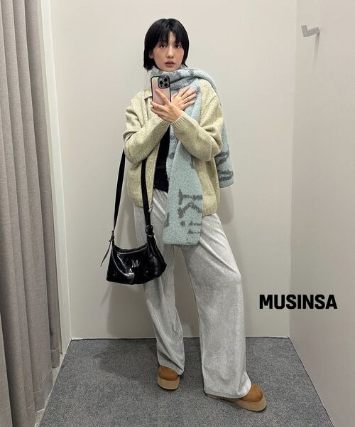 MUCENT（ムセント）の「バブメタルロゴ2ウェイアイレットクロスバッグ 男女共用（メッセンジャーバッグ・レディース・ブラック・FREE）」の12枚目の写真
