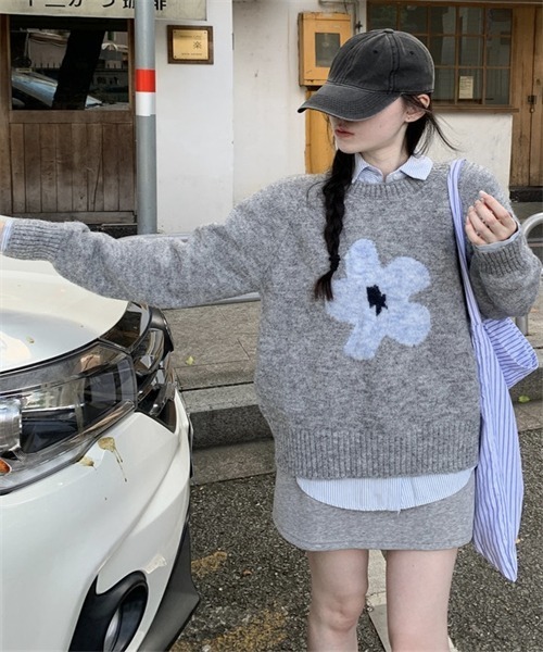 Dream garden(ドリームガーデン)の「フラワーモチーフニットプルオーバー(ニット/セーター・レディース・ダークグレー/オートミール/パープル/グレー・FREE)」の7枚目の写真