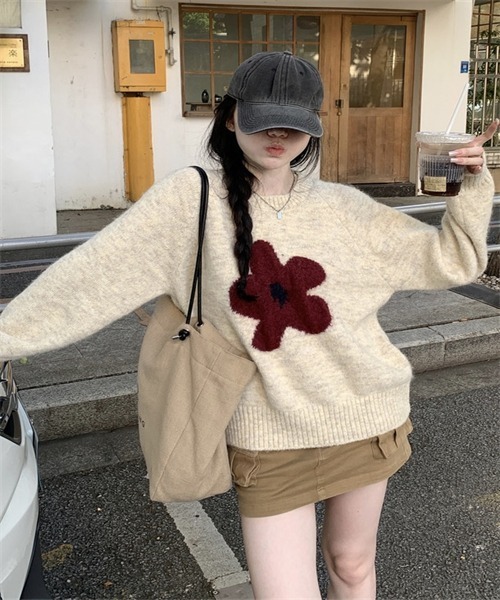 Dream garden(ドリームガーデン)の「フラワーモチーフニットプルオーバー(ニット/セーター・レディース・ダークグレー/オートミール/パープル/グレー・FREE)」の22枚目の写真