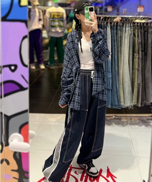 DOUBLE JD（ダブルジェイディー）の「サイドリバースデニム（ブルー）（デニムパンツ・レディース・その他・MEDIUM/LARGE）」の5枚目の写真
