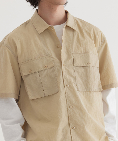 COVERNAT（カバーナット）の「ナイロンパティグハーフシャツ Beige（シャツ/ブラウス・レディース・その他・MEDIUM/LARGE/X-LARGE/XX-LARGE/SMALL）」の2枚目の写真