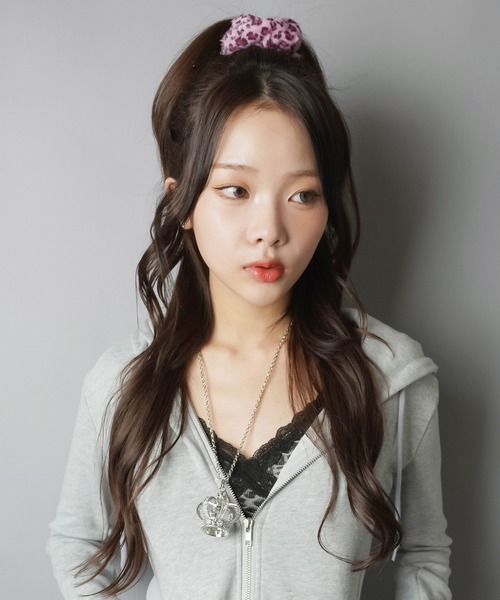 SPINNS（スピンズ）の「ヒョウ柄シュシュ/レオパード（シュシュ・レディース・ピンク・ONESIZE）」の5枚目の写真