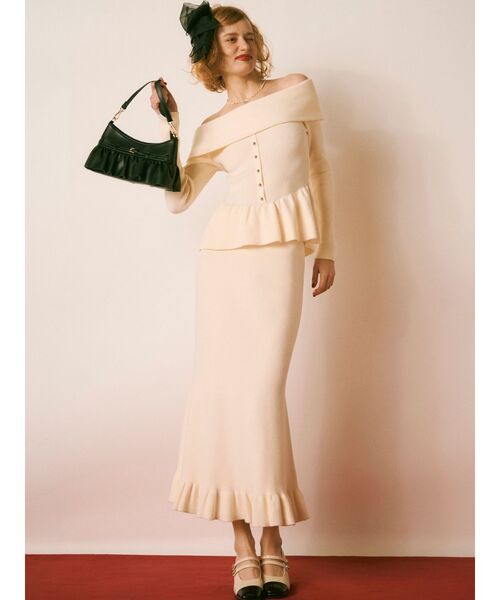 RESEXXY（リゼクシー）の「オフショルペプラムニットトップス【セットアップ着用可能】（ニット/セーター・レディース・レッド/ピンク/アイボリー/ブラック・FREE）」の20枚目の写真