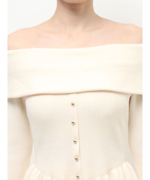 RESEXXY（リゼクシー）の「オフショルペプラムニットトップス【セットアップ着用可能】（ニット/セーター・レディース・レッド/ピンク/アイボリー/ブラック・FREE）」の13枚目の写真