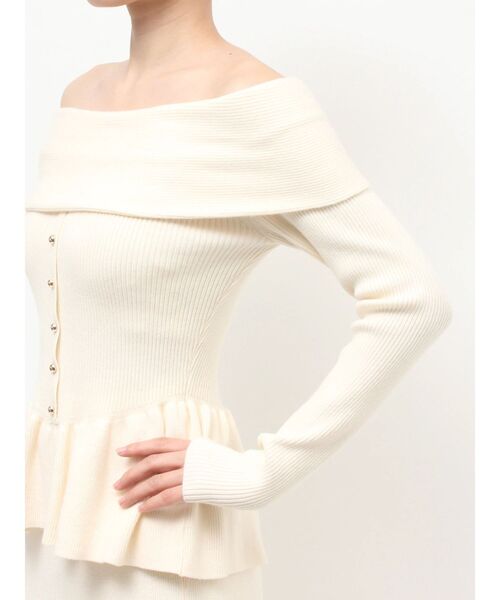 RESEXXY（リゼクシー）の「オフショルペプラムニットトップス【セットアップ着用可能】（ニット/セーター・レディース・レッド/ピンク/アイボリー/ブラック・FREE）」の14枚目の写真