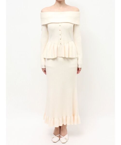 RESEXXY（リゼクシー）の「オフショルペプラムニットトップス【セットアップ着用可能】（ニット/セーター・レディース・レッド/ピンク/アイボリー/ブラック・FREE）」の17枚目の写真