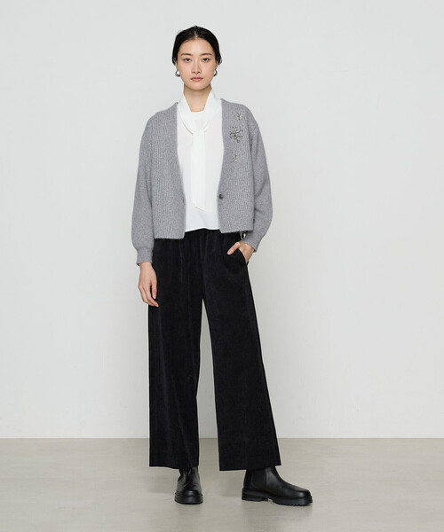 Gabardine K.T(ギャバジンケーティー)の「〔 +サイズ 〕 ラクーン×アンゴラブレンドヤーン パーティーニット・ショートカーデ(カーディガン/ボレロ・レディース・オフホワイト/グレー・13号)」の5枚目の写真