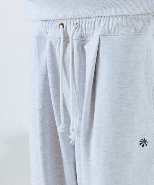ANGLAN（アングラン）の「Steady Symbol Sweat Balloon Pants - White Melange（スウェットパンツ・メンズ・その他・FREE）」の2枚目の写真