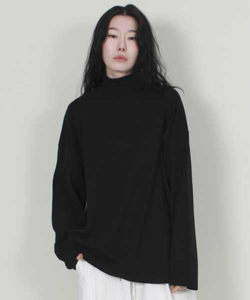 DEMARC(ドゥマーク)の「モックネックラインボックスフィットTシャツブラック(Tシャツ/カットソー・レディース・その他・LARGE/MEDIUM)」の7枚目の写真