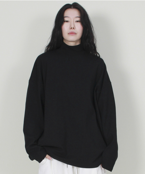 DEMARC(ドゥマーク)の「モックネックラインボックスフィットTシャツブラック(Tシャツ/カットソー・レディース・その他・LARGE/MEDIUM)」の8枚目の写真