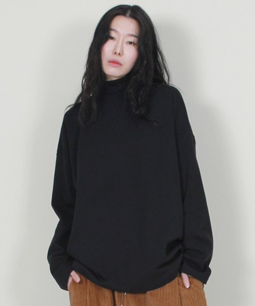 DEMARC(ドゥマーク)の「モックネックラインボックスフィットTシャツブラック(Tシャツ/カットソー・レディース・その他・LARGE/MEDIUM)」の4枚目の写真