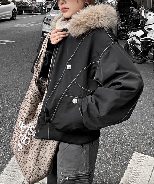 JOHNNY WOLF(ジョニーウルフ)の「LOUSSIER 2WAY ファー フード ミリタリー ビッグブルゾン 【ファー取り外し可】(ブルゾン・メンズ・グレー/ブラック/カーキ・XL/L/M)」の11枚目の写真
