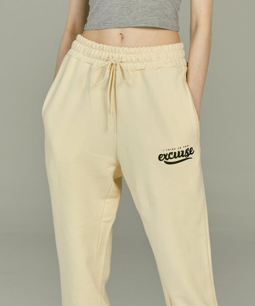 EXCURSE(エクスカース)の「EC ワイドジョガースウェットパンツ ベージュ(スウェットパンツ・レディース・その他・MEDIUM/LARGE/X-LARGE)」の2枚目の写真